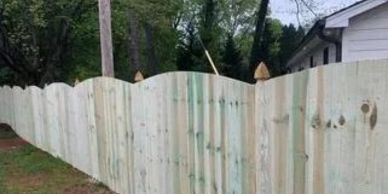 Arched-or-Clamshell-Wood-Fence